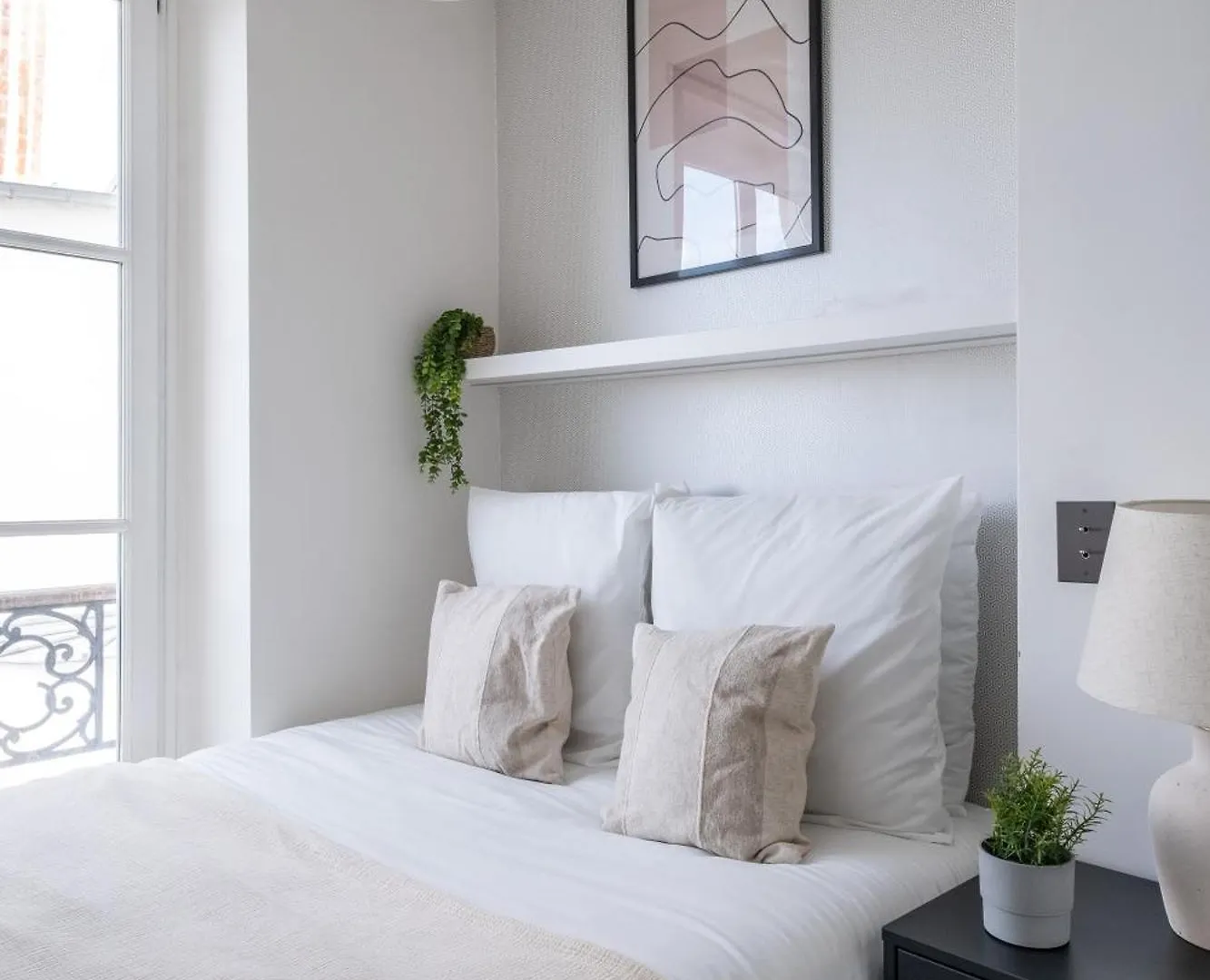 Fastueux Appartement Au Pied De Montmartre Париж
